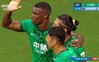 4-0！达万太凶了，侯森太神了！张玉宁法比奥破门，球迷：裁判太差了