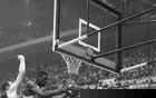 60胜20负仍被逼到两轮抢七，1962年凯尔特人夺冠有多难？