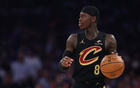 丹尼斯·施罗德再换东家，NBA生涯流浪12队追平历史纪录